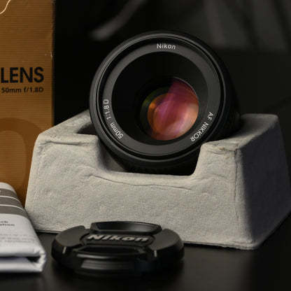 Nikon AF Nikkor 50mm f/1.8D DSLR Lens (Excellent Condition)